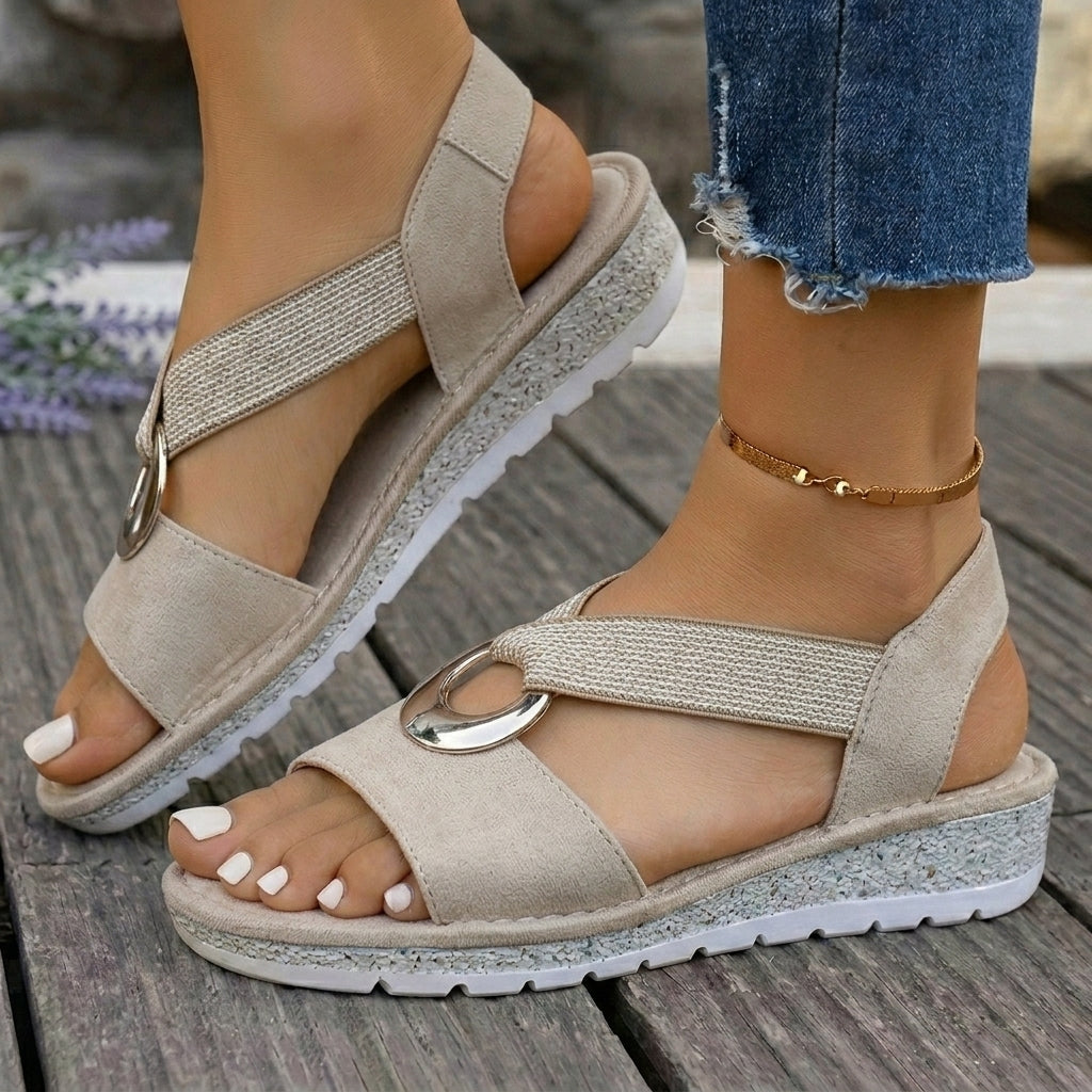 Ilenia | Sandalias con bandas cruzadas y plantilla acolchada