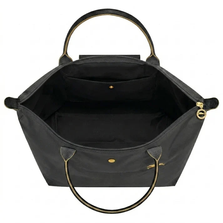 Bolso amplio en dorado