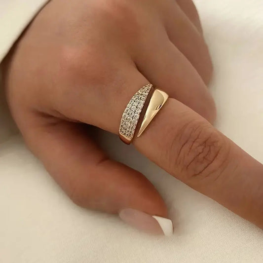 Maddalena | Anillo con piedras brillantes