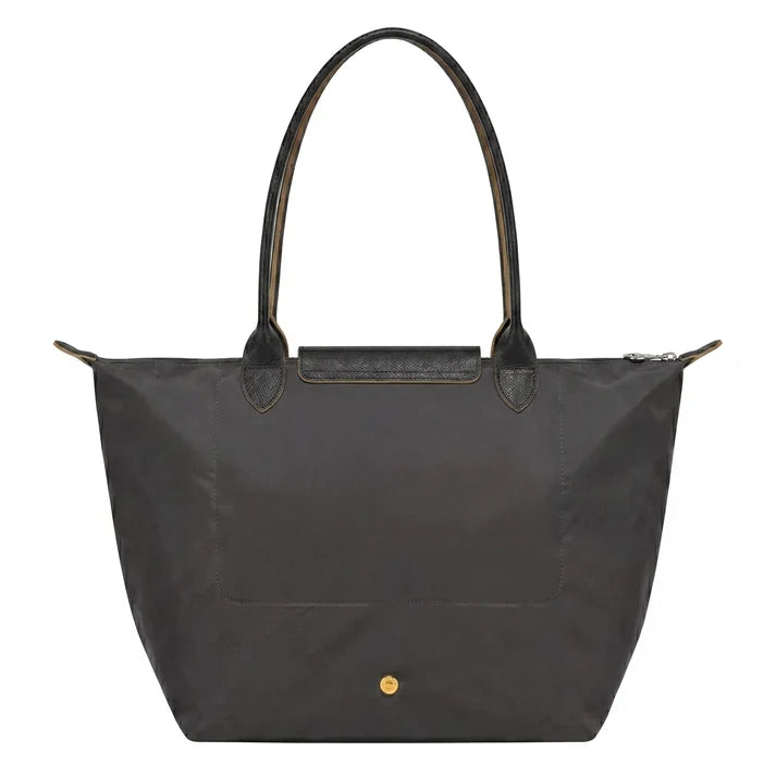 Bolso amplio en dorado